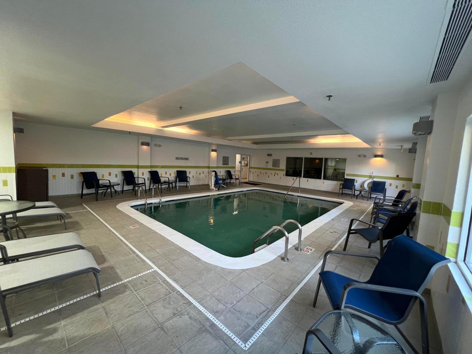 Country Inn & Suites By Radisson, Lsu - Medical Corridor Baton Rouge Eksteriør billede